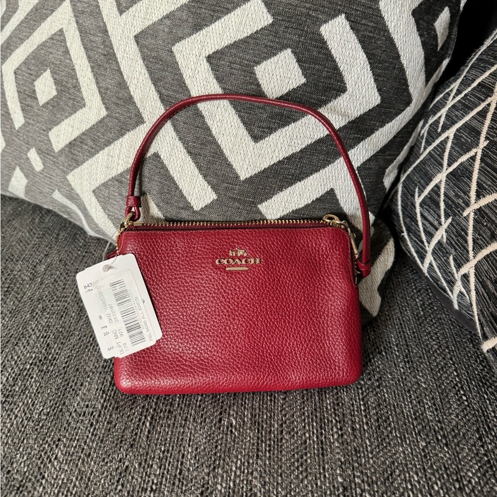 New Coach corner zip wristlet